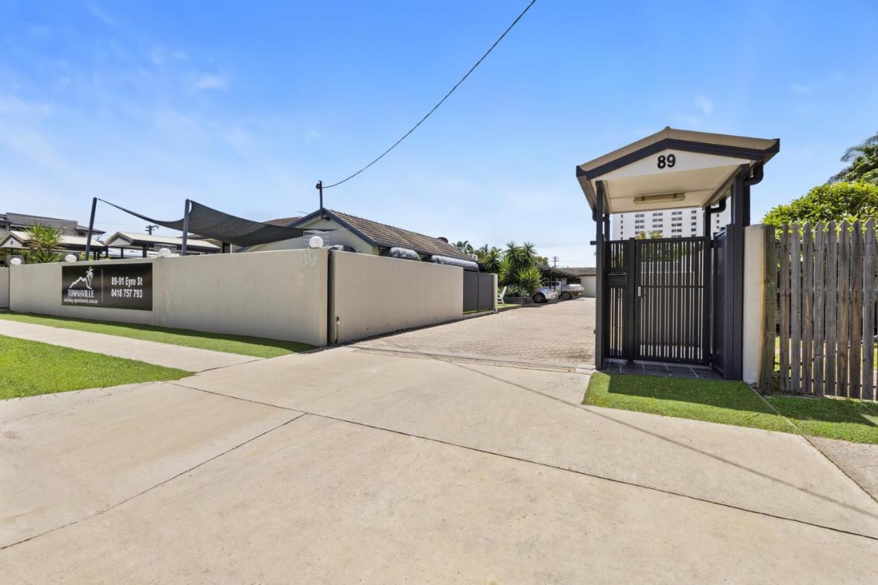 Townsville Holiday Apartments Dış mekan fotoğraf