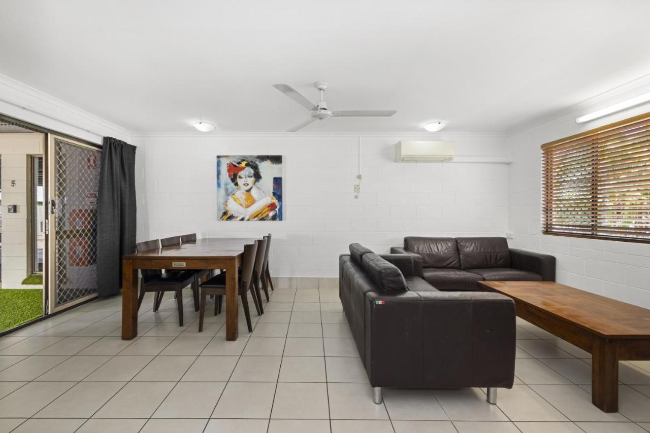 Townsville Holiday Apartments Dış mekan fotoğraf